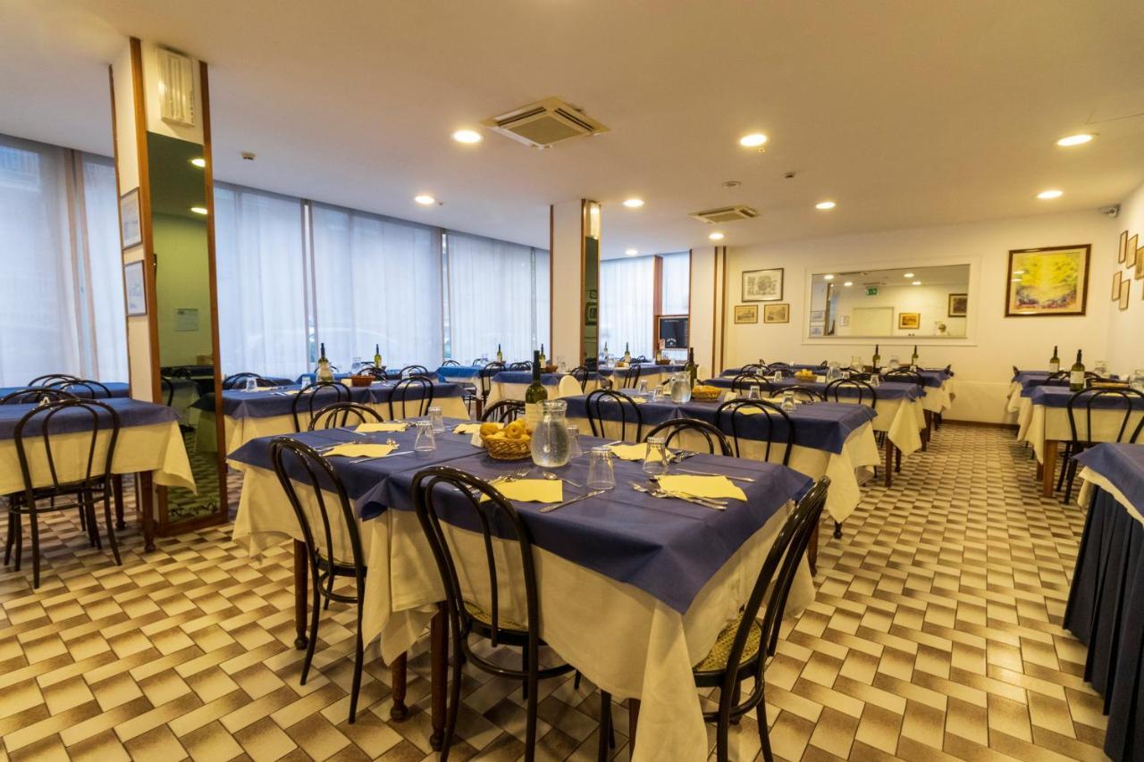 Hotel Ausonia Rimini Exterior foto