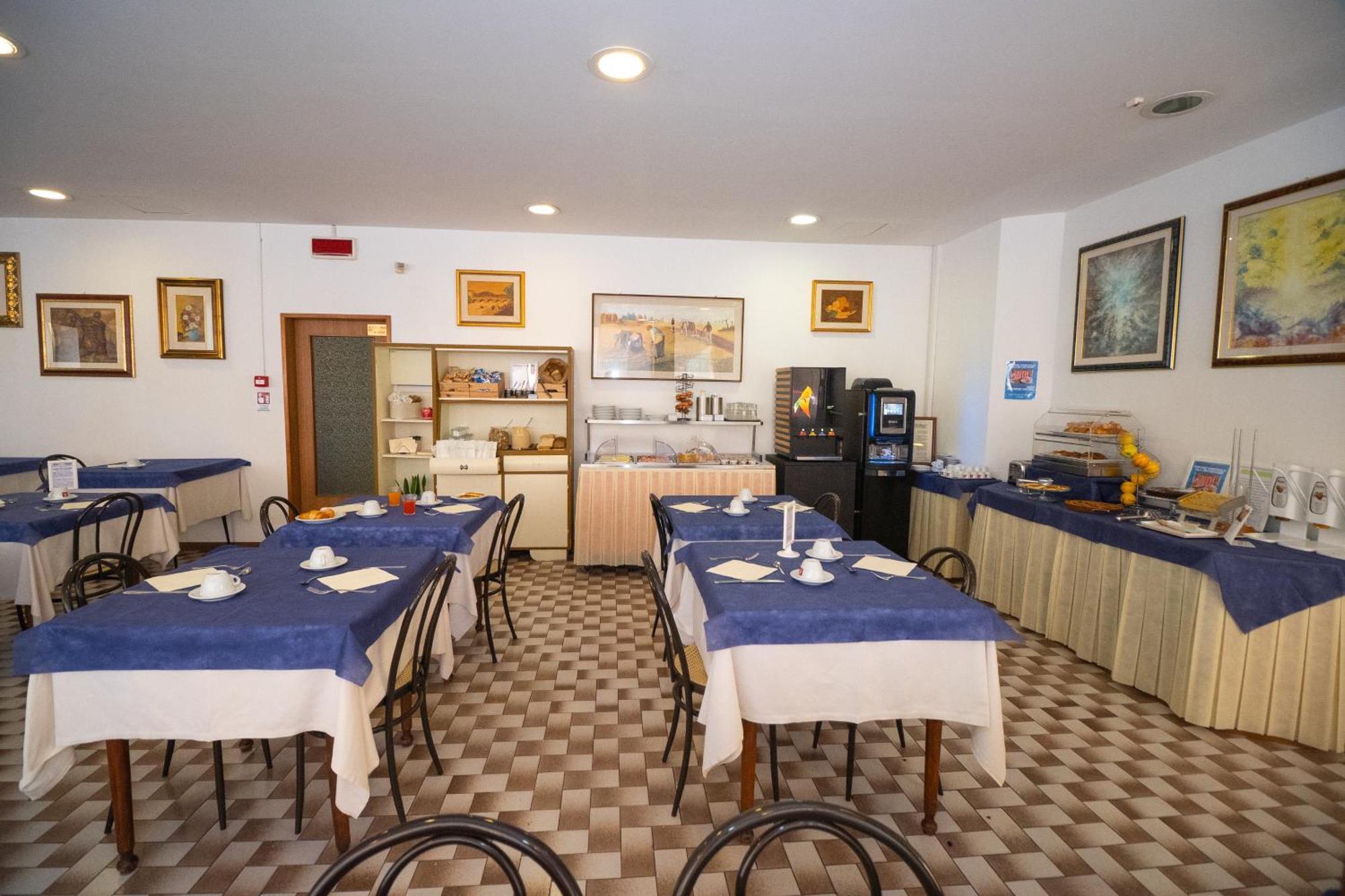 Hotel Ausonia Rimini Exterior foto